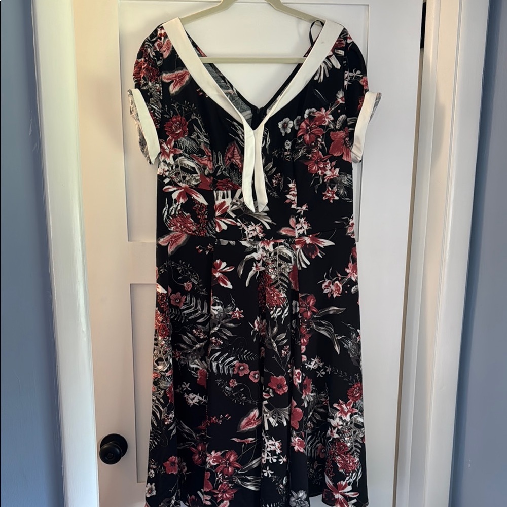 Unique Vintage Floral 1940s Dress